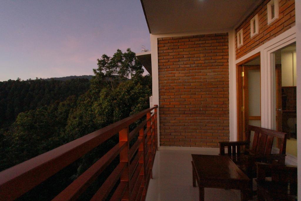 Bali Bening Hotel Munduk Екстериор снимка
